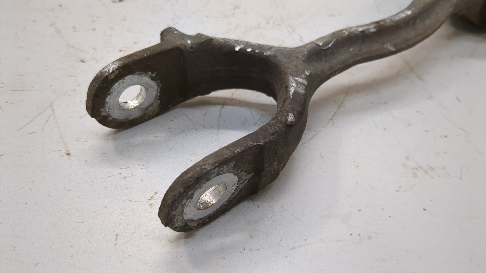 Рычаг задний