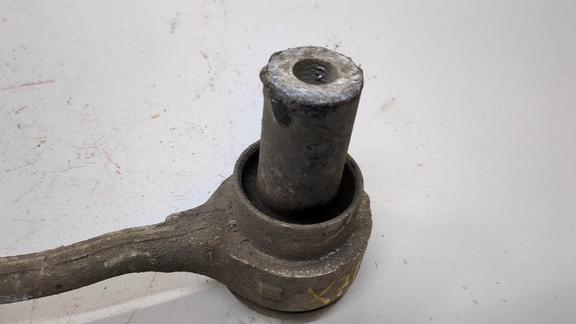 Рычаг задний