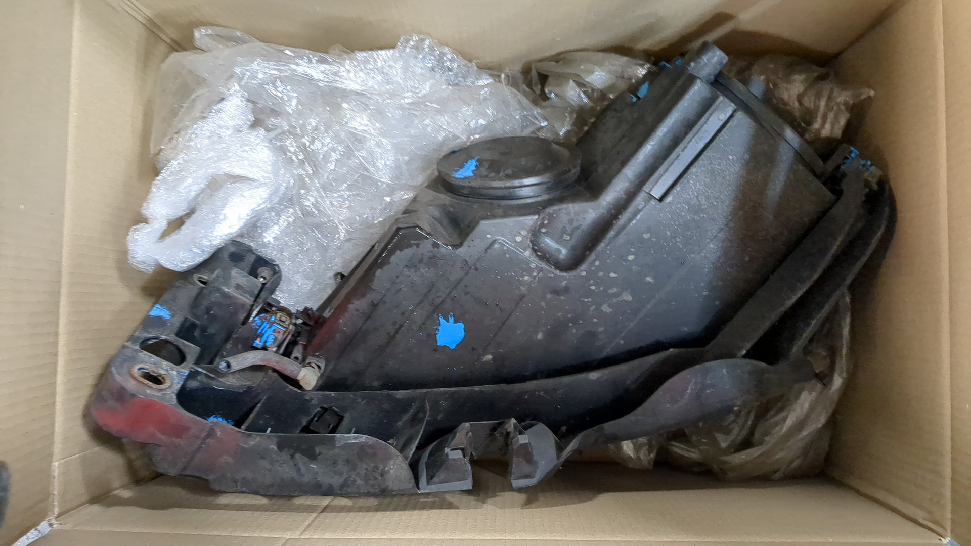 Фара правая