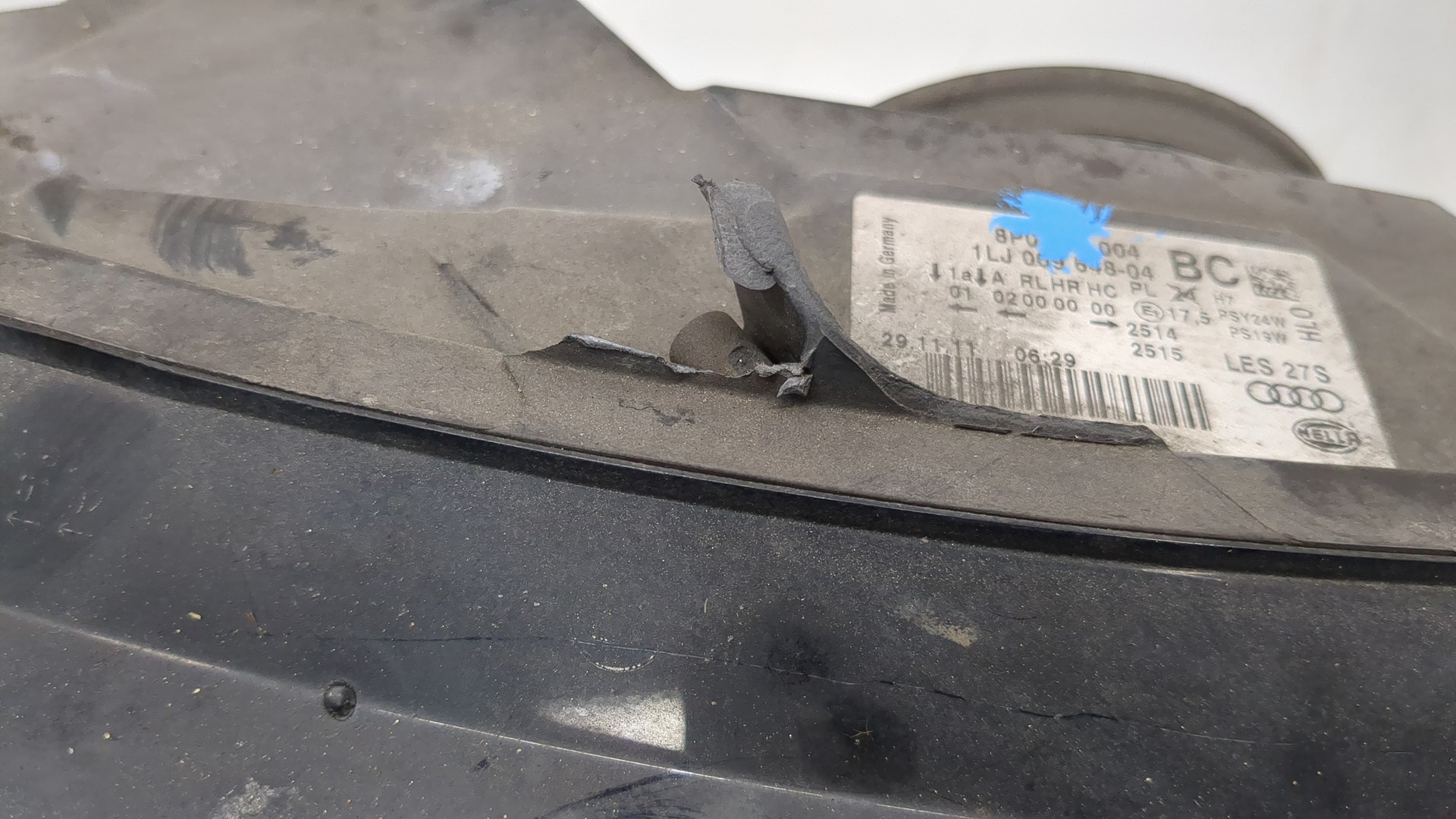 Фара правая