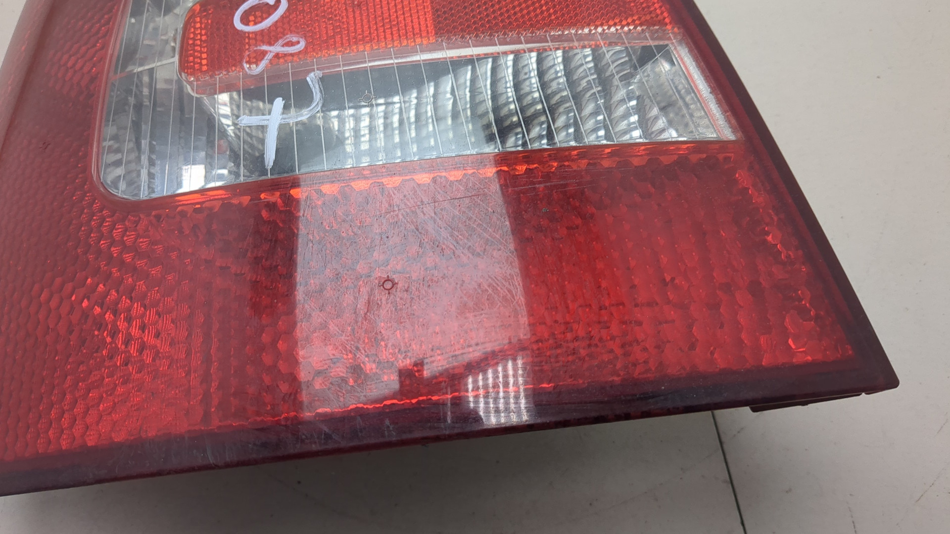 Фонарь задний левый