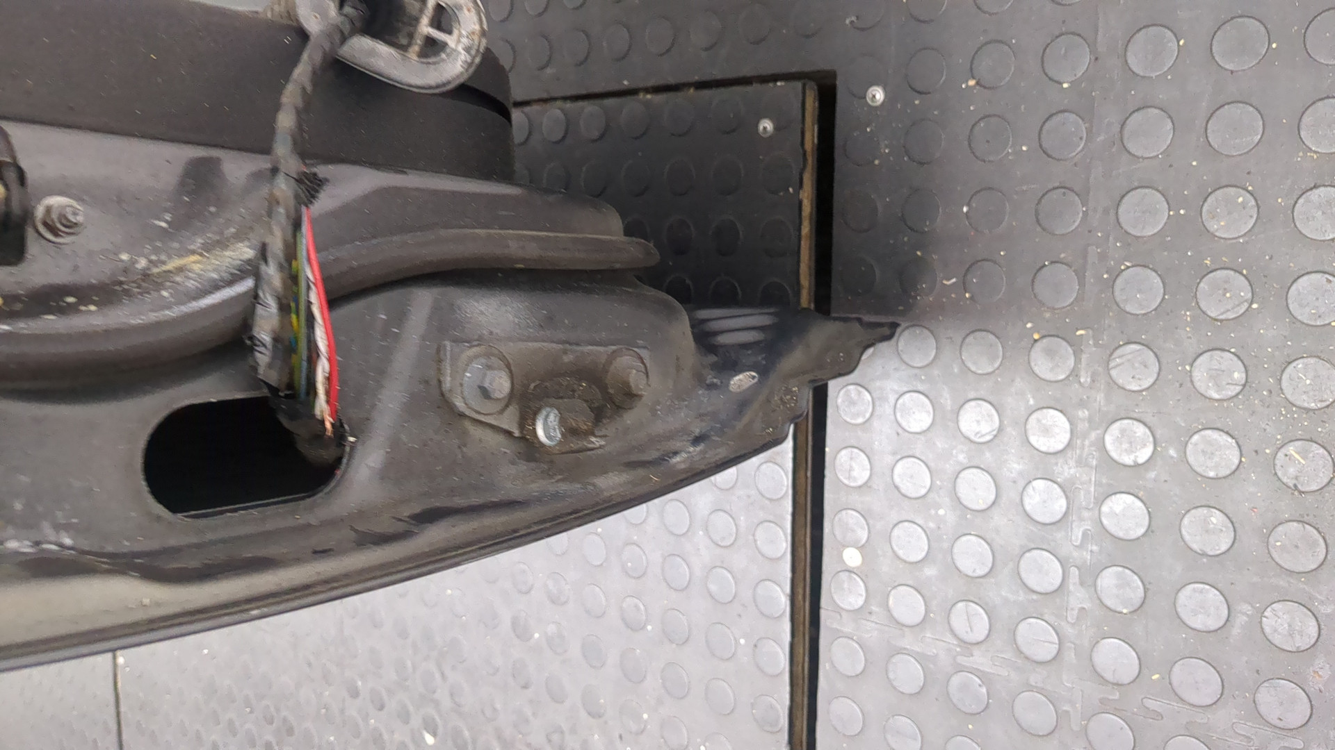 Дверь передняя правая