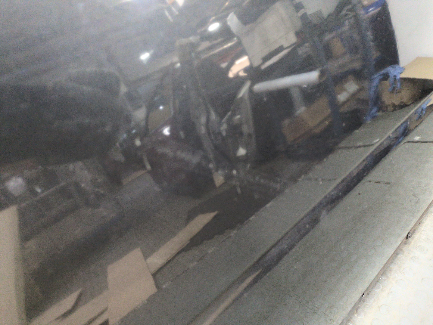 Дверь передняя левая