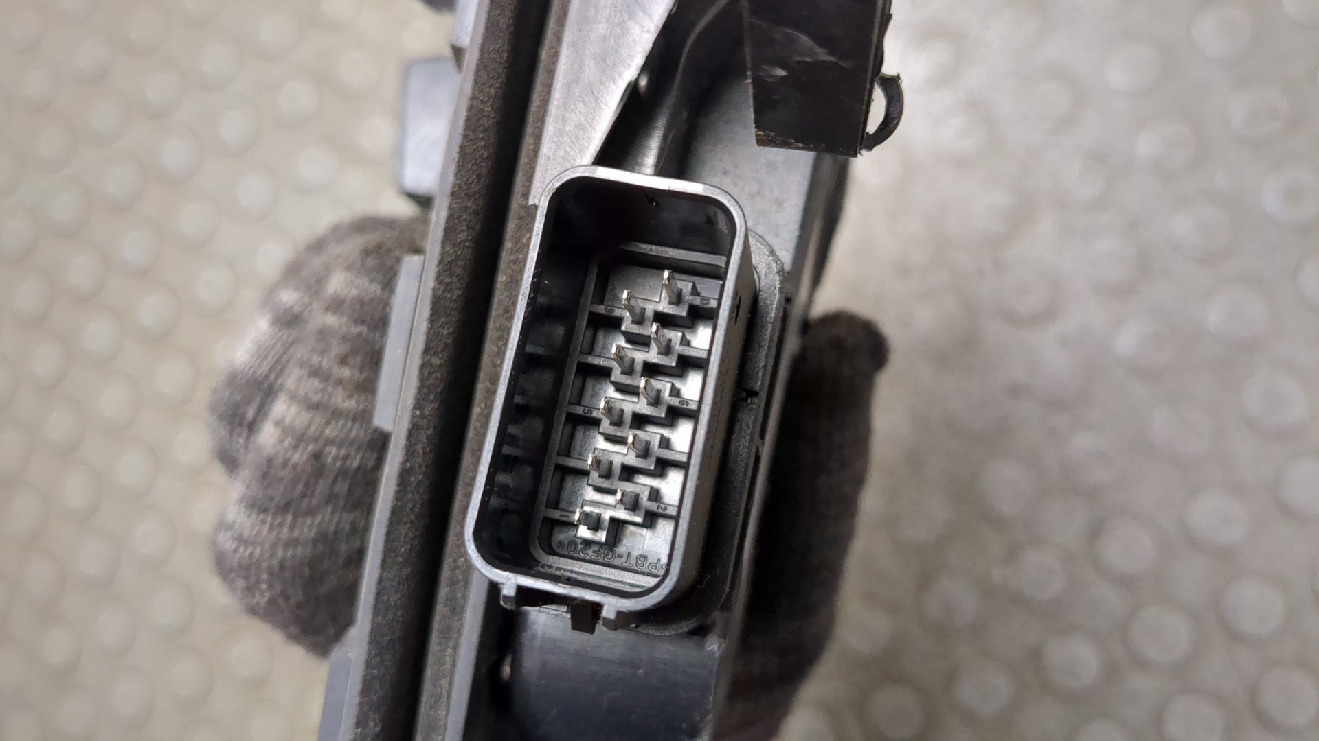 Замок двери задней правой