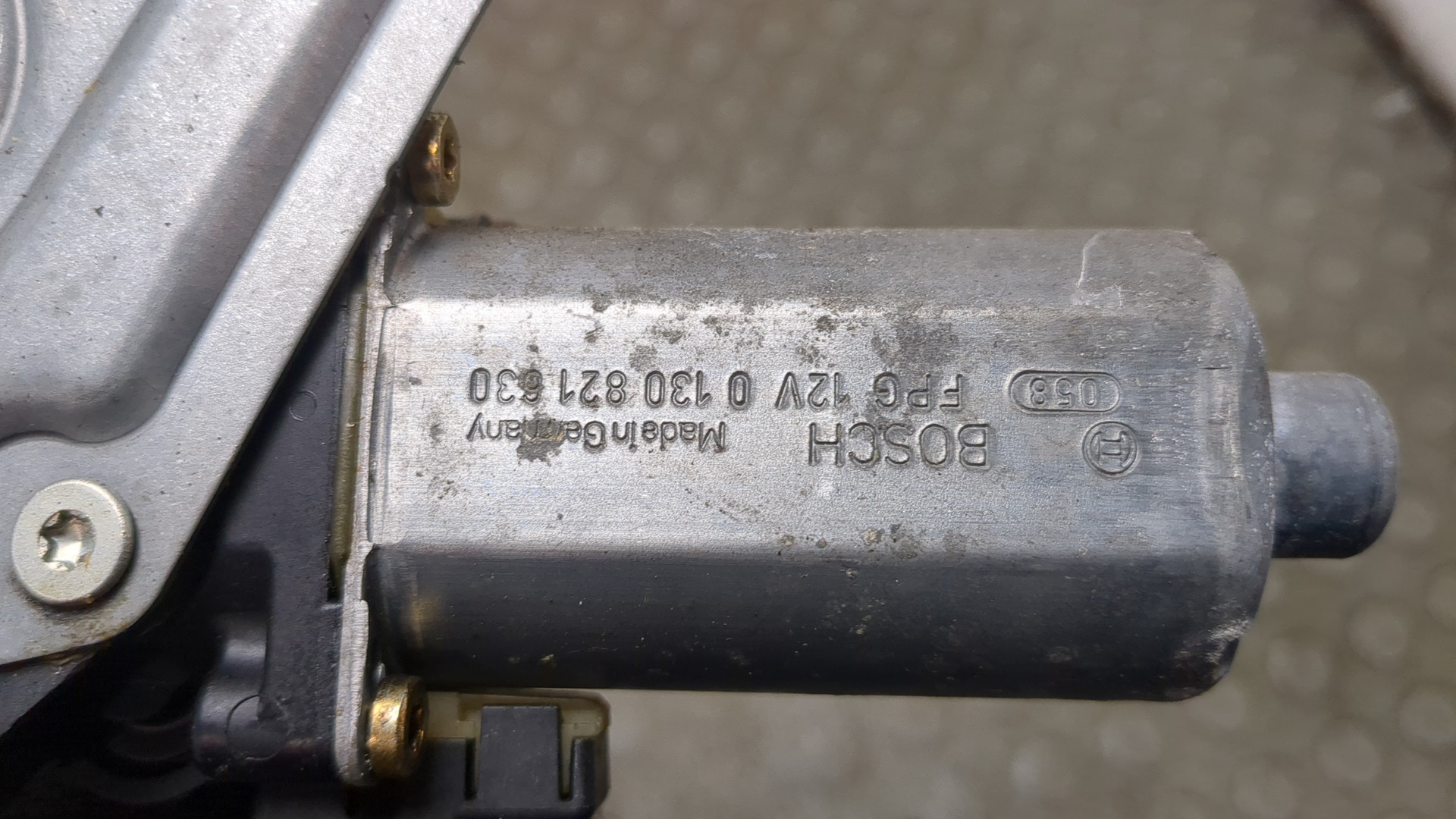 Стеклоподъемник электр. передний правый