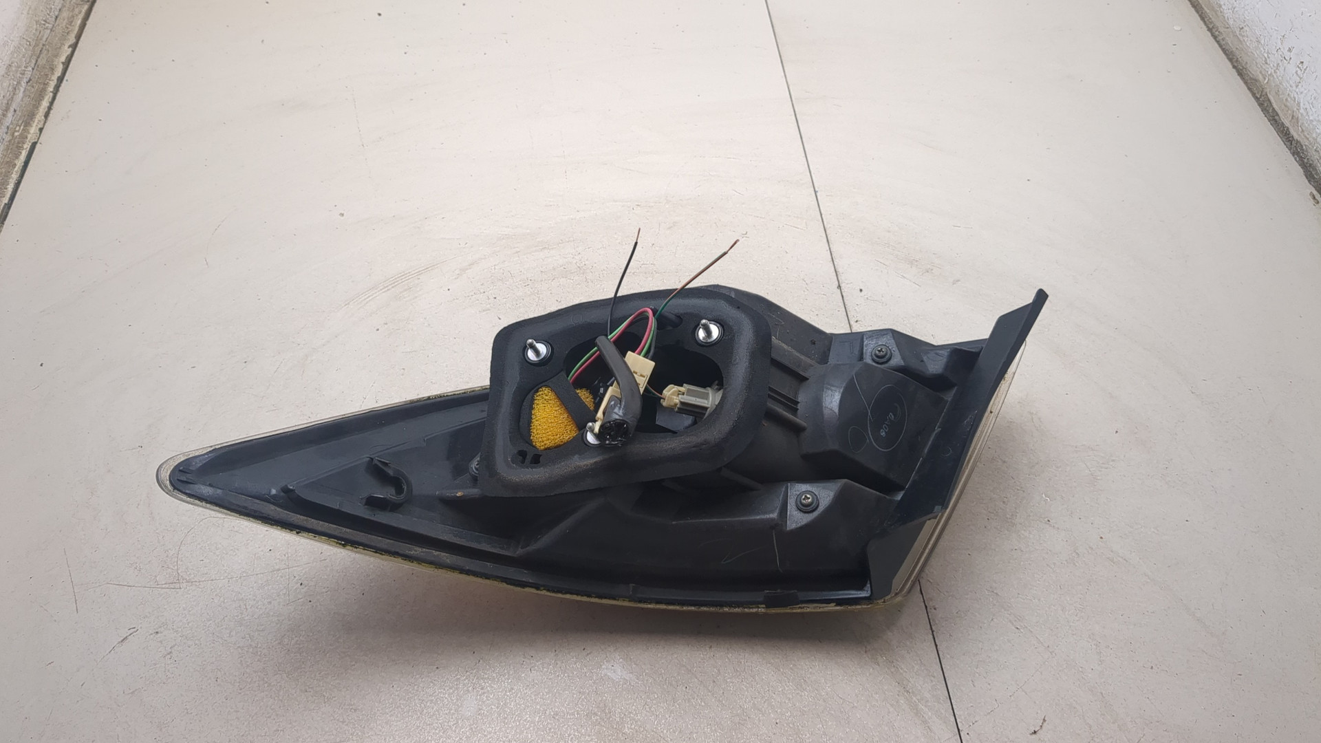 Фонарь задний левый