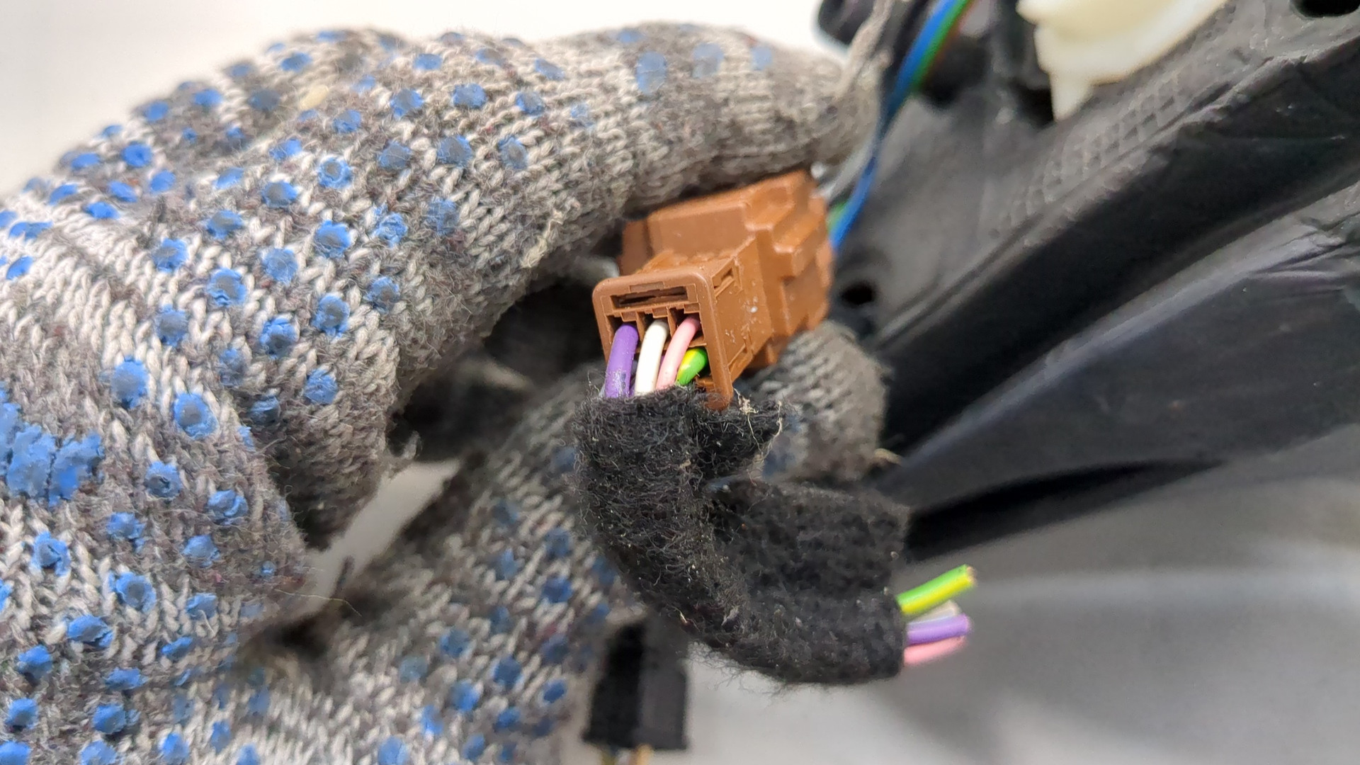 Зеркало правое электрическое