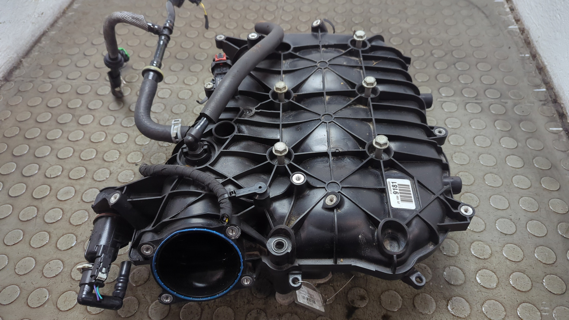 Коллектор впускной