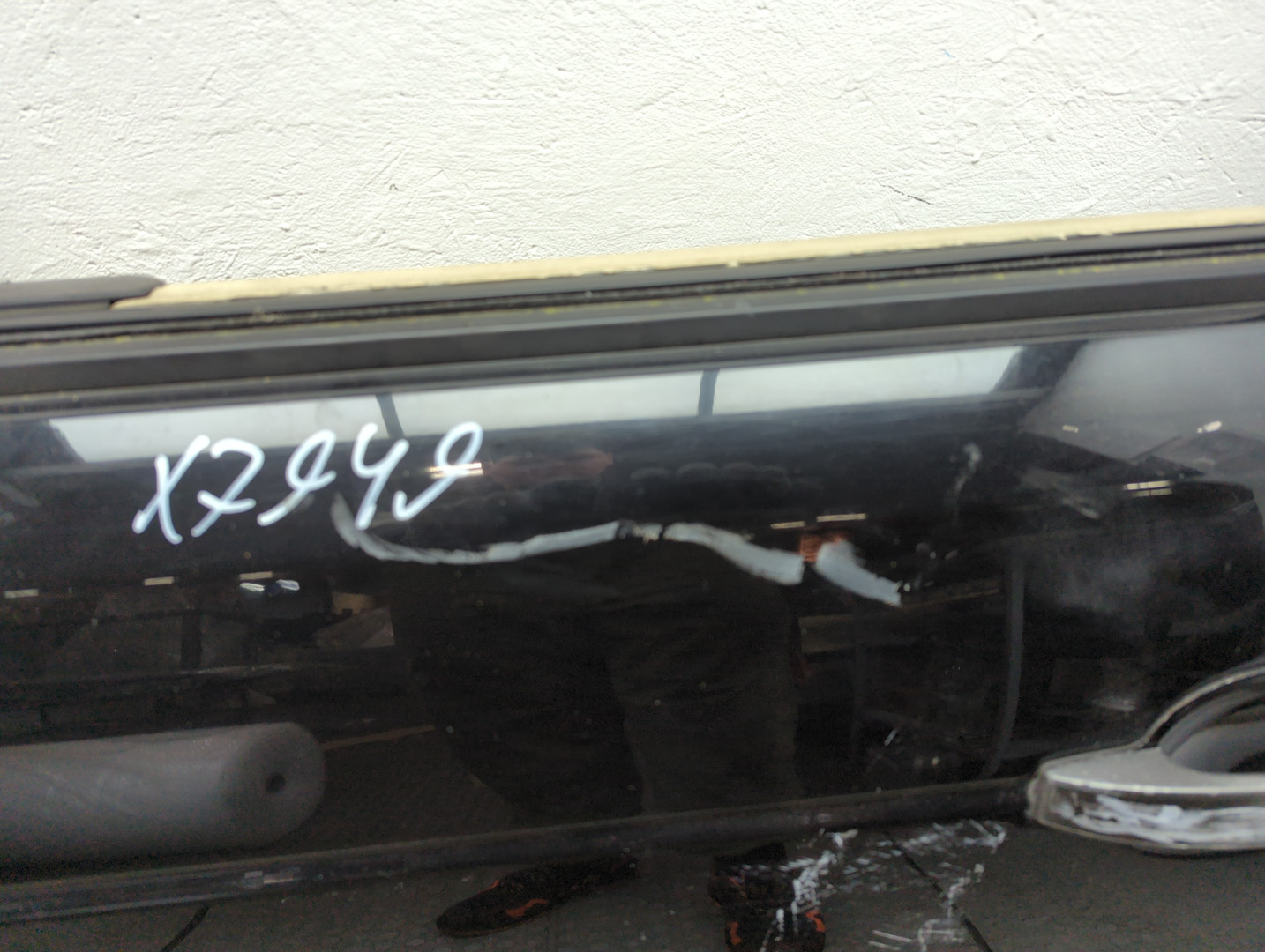 Дверь передняя левая