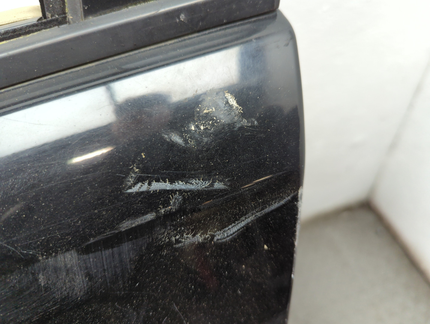 Дверь передняя левая