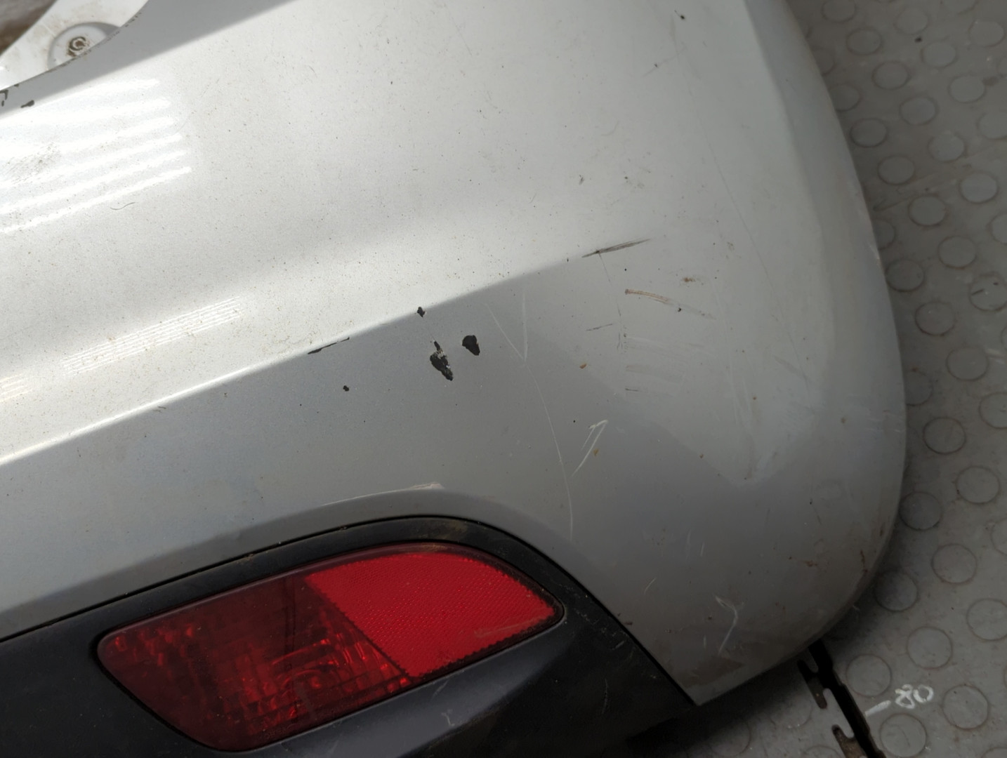 Бампер задний