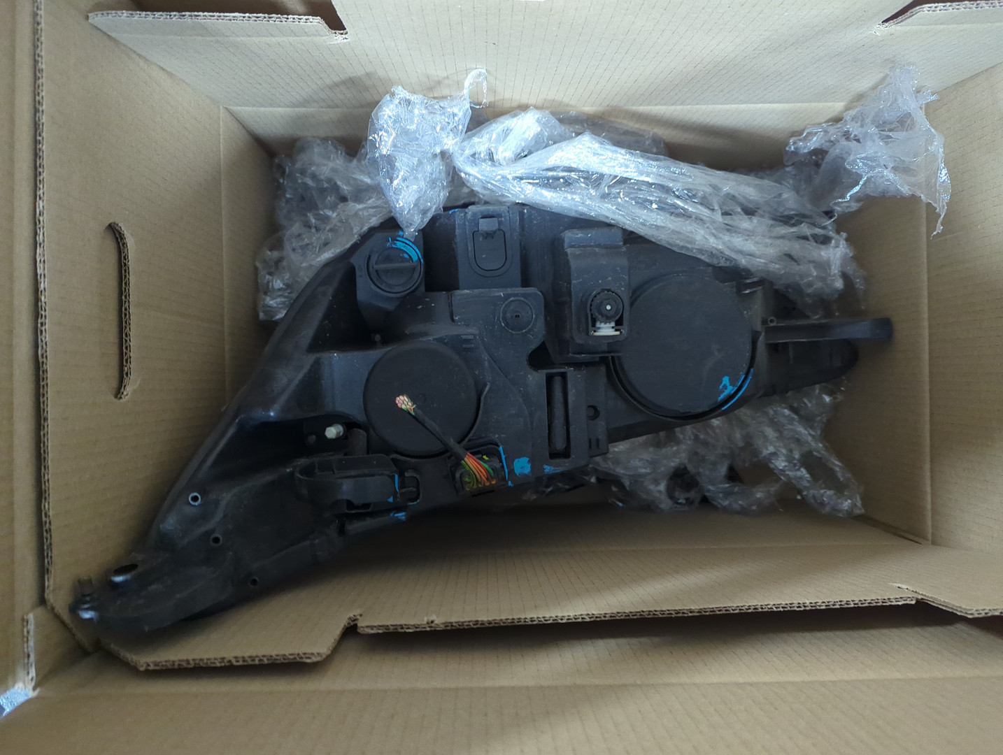 Фара правая