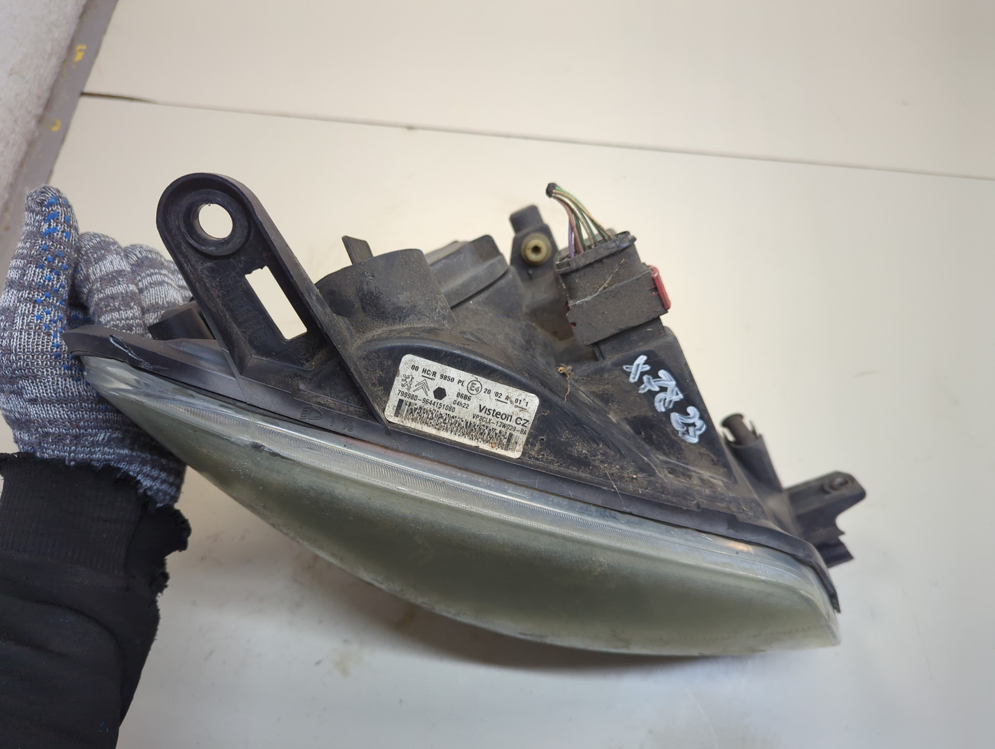 Фара правая