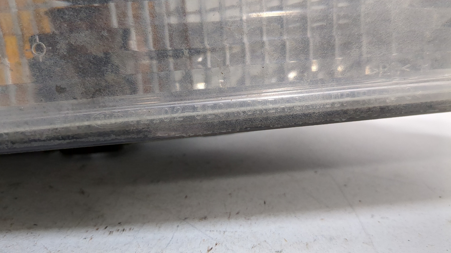 Фара правая