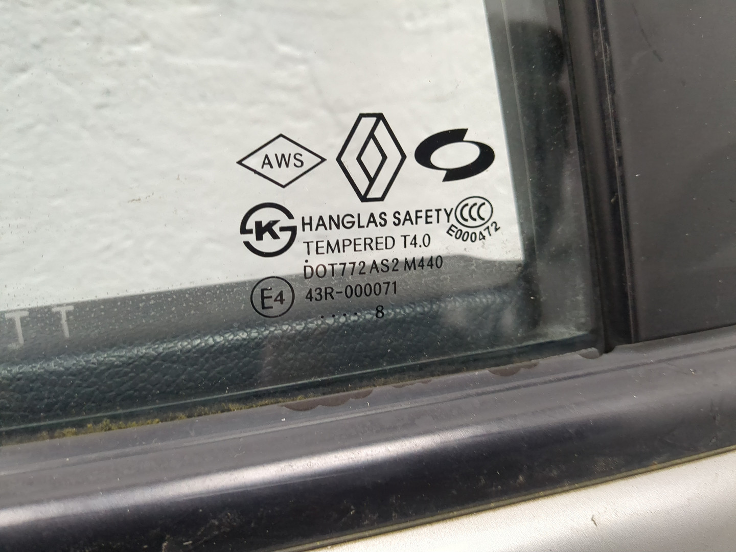 Дверь задняя левая