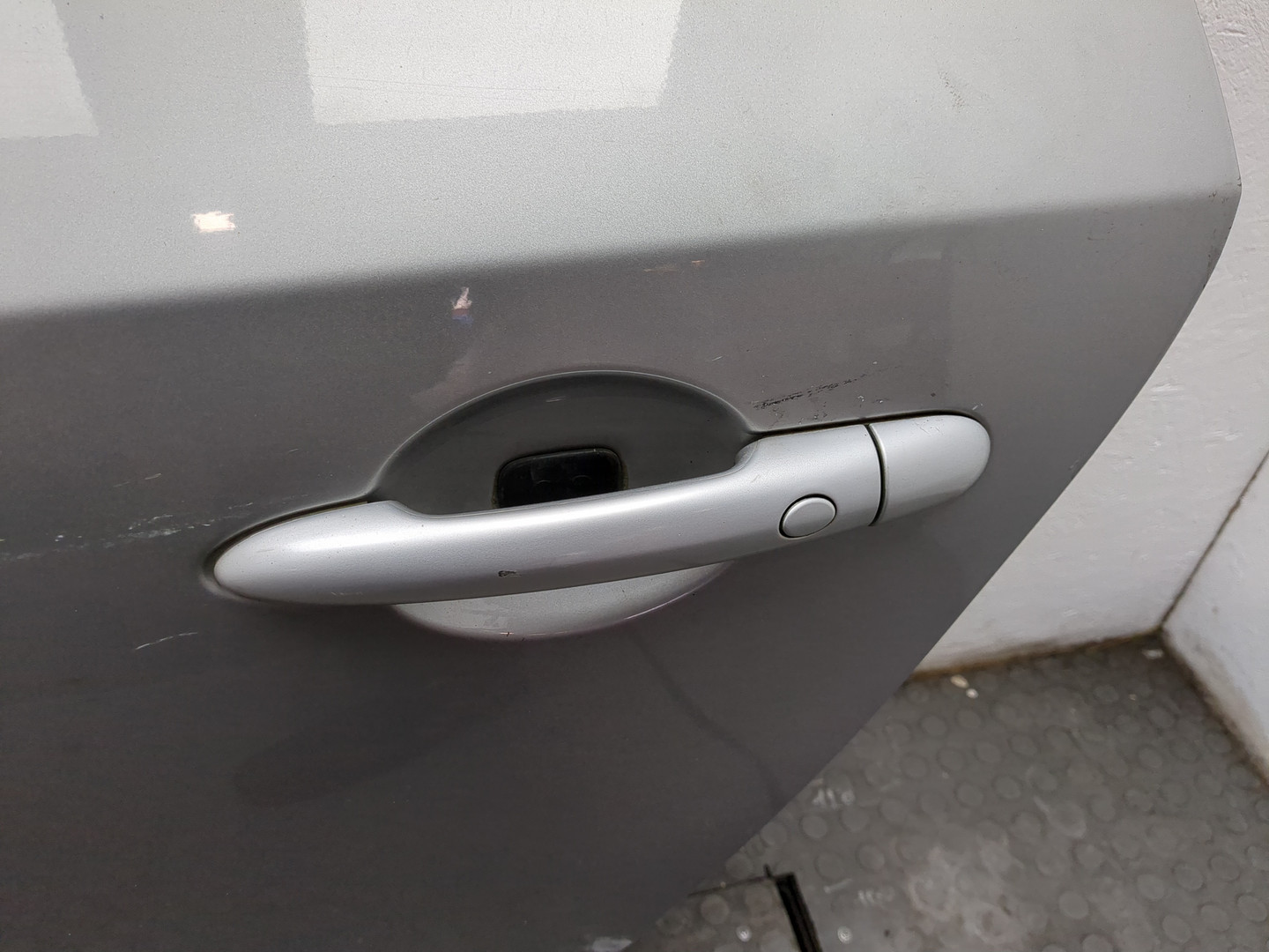 Дверь задняя левая