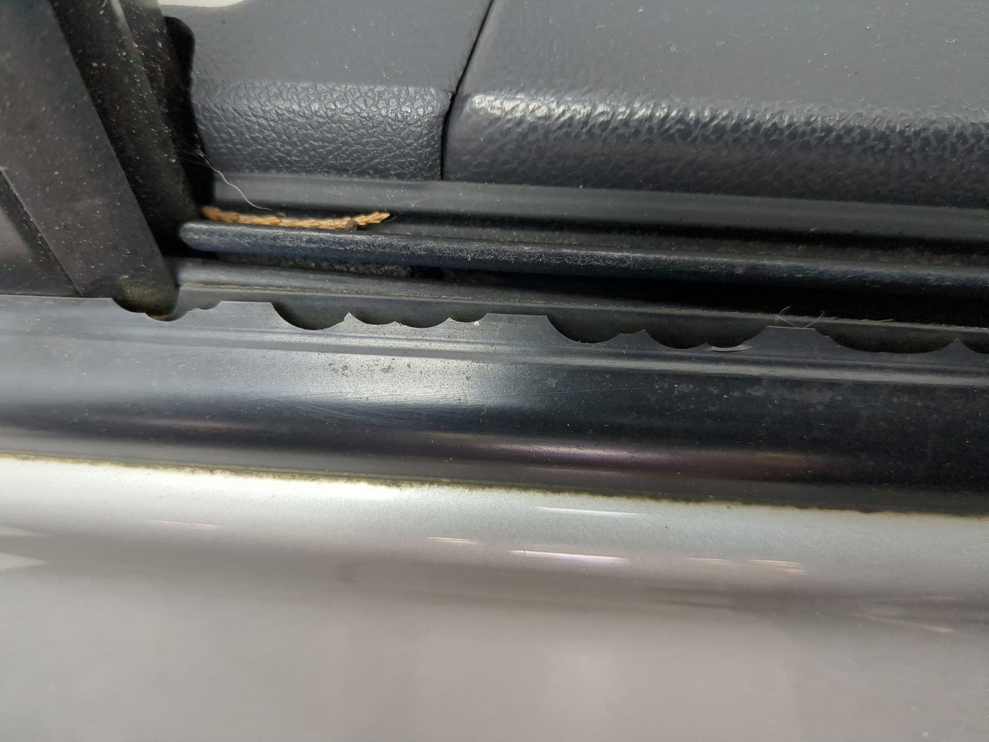 Дверь задняя левая