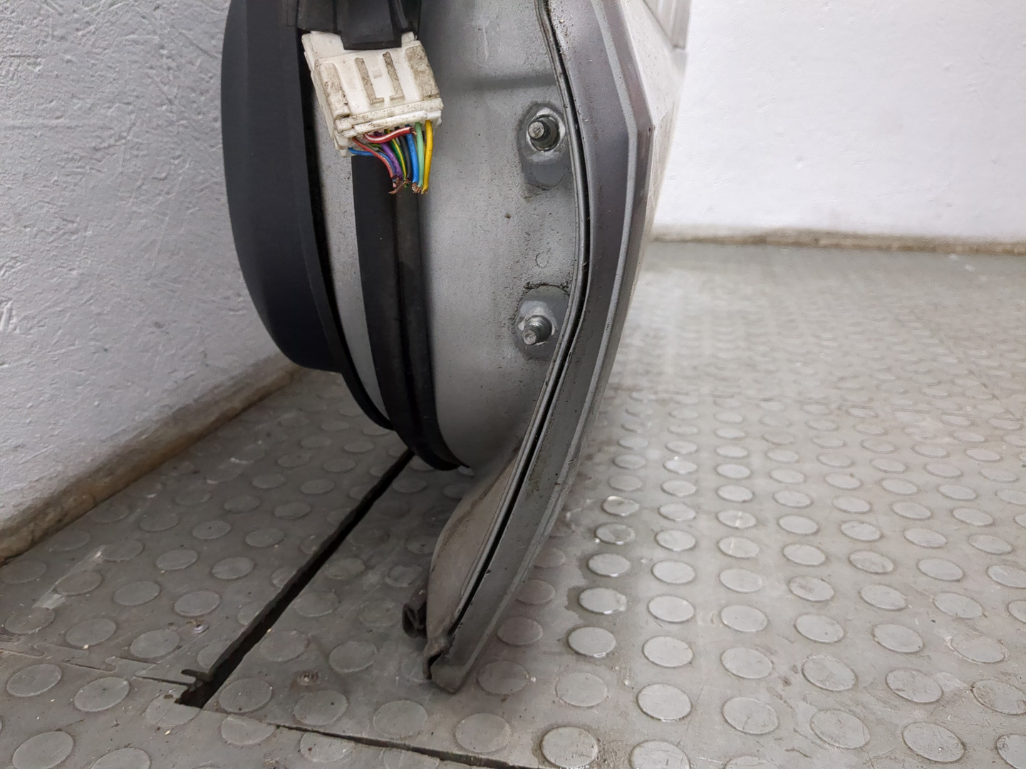 Дверь задняя левая