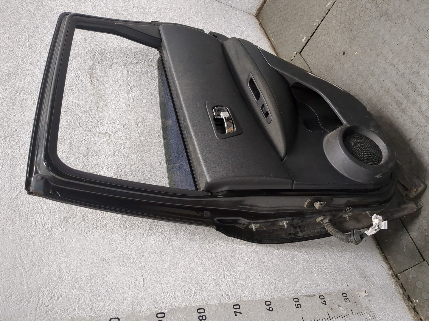 Дверь задняя правая