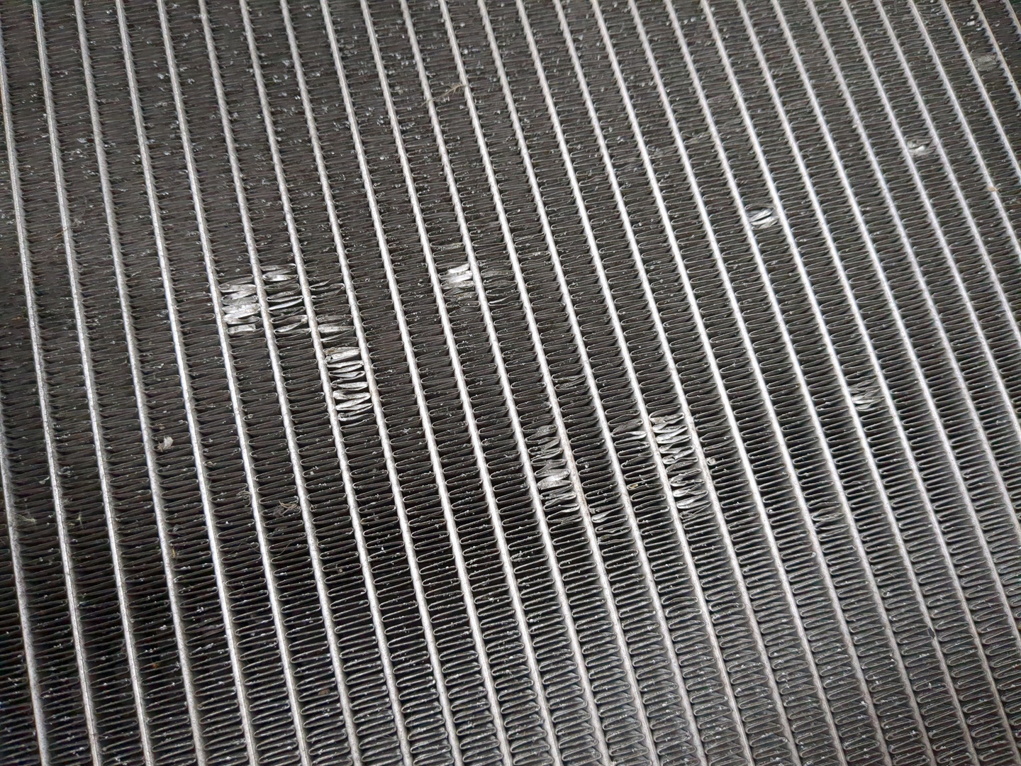 Радиатор охлаждения двигателя основной