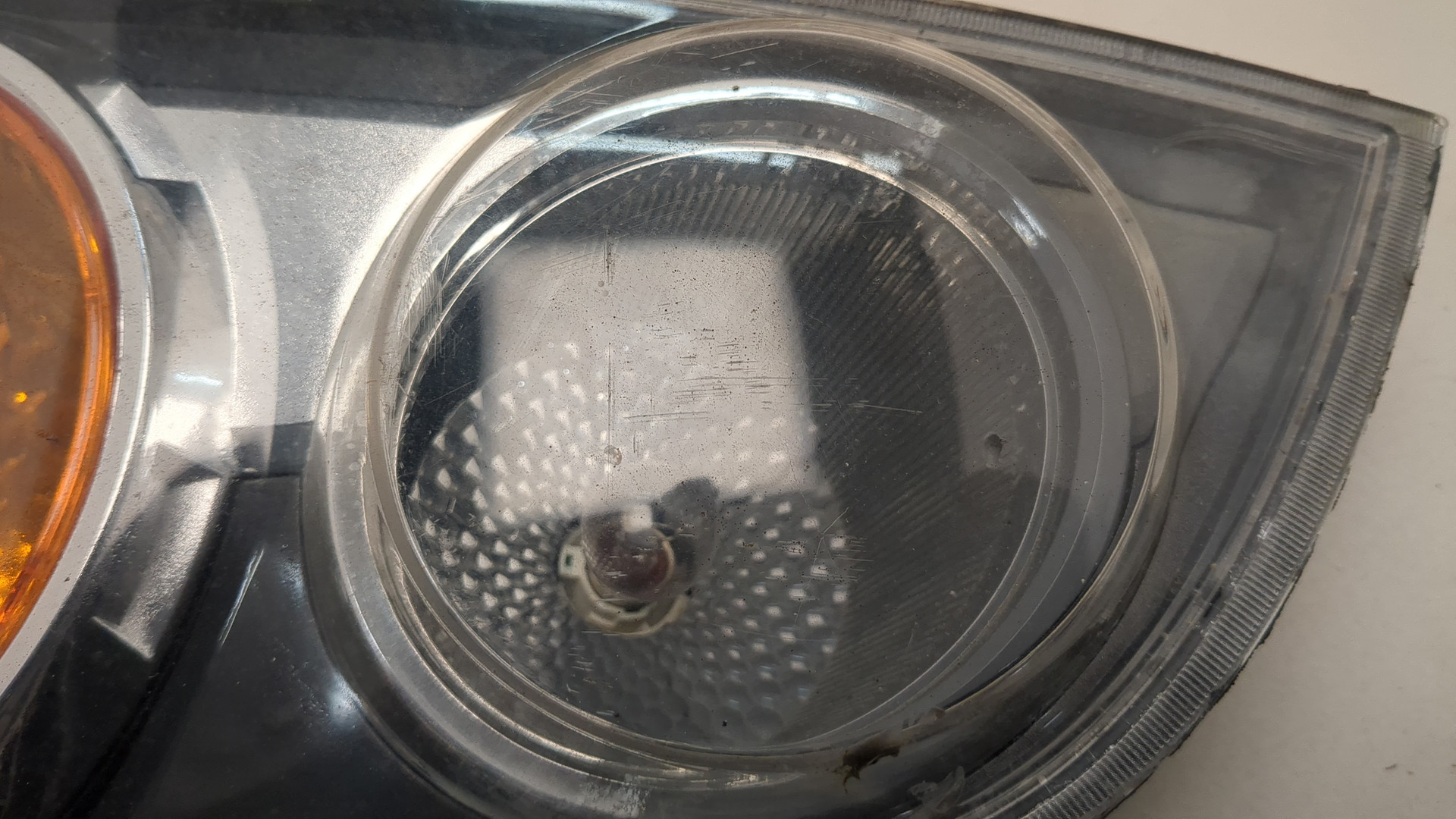 Фонарь задний левый