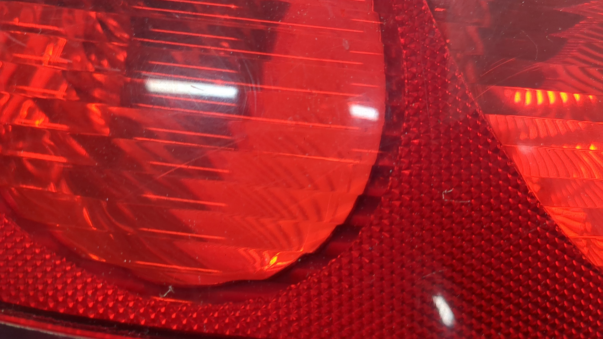 Фонарь задний левый