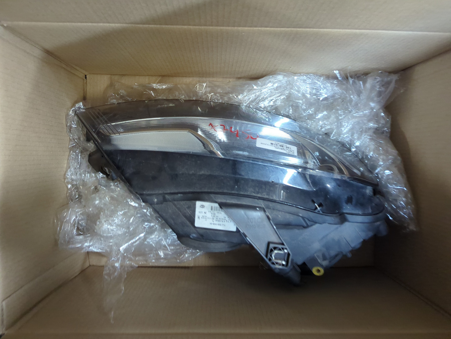 Фара правая