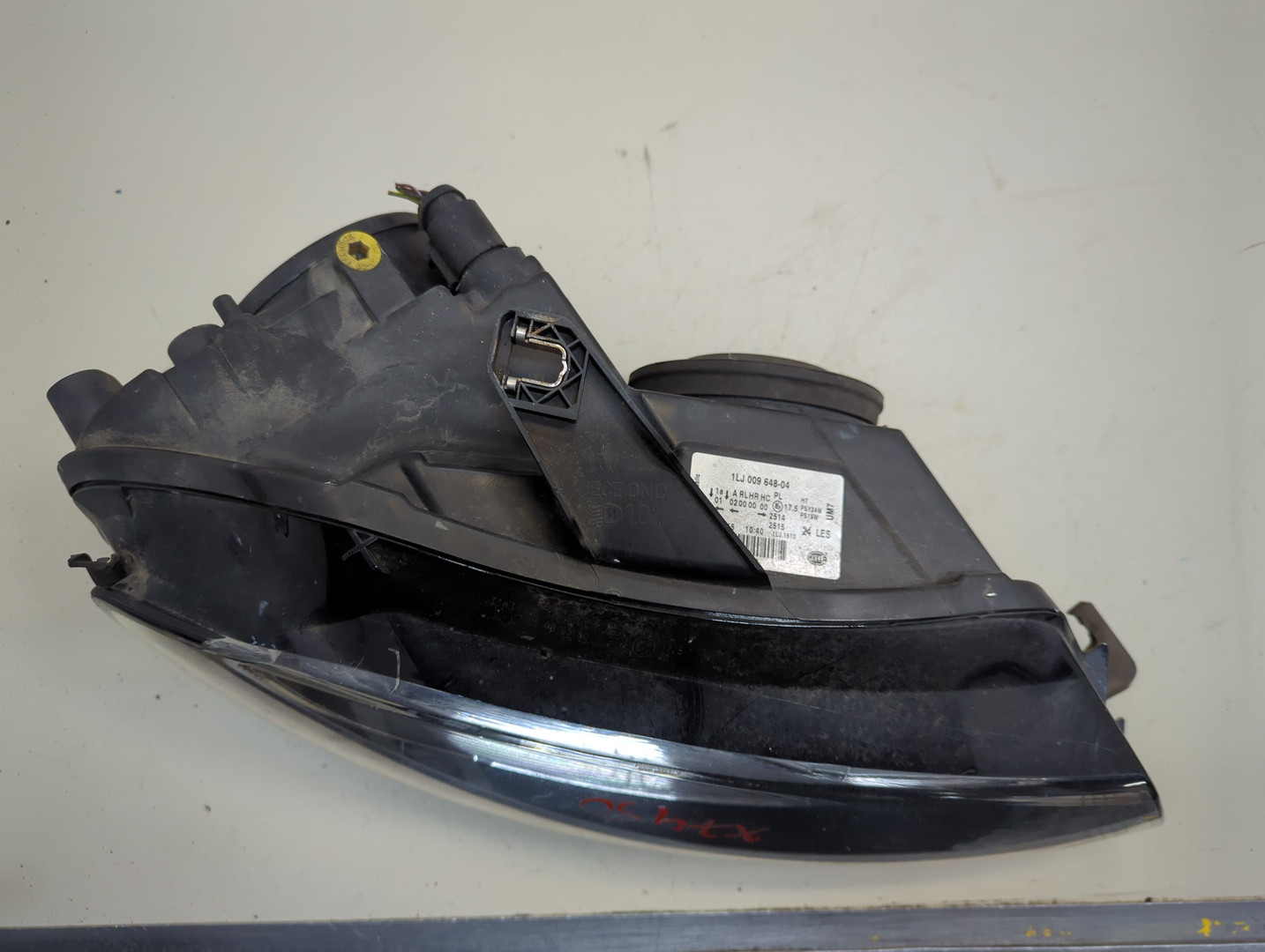 Фара правая