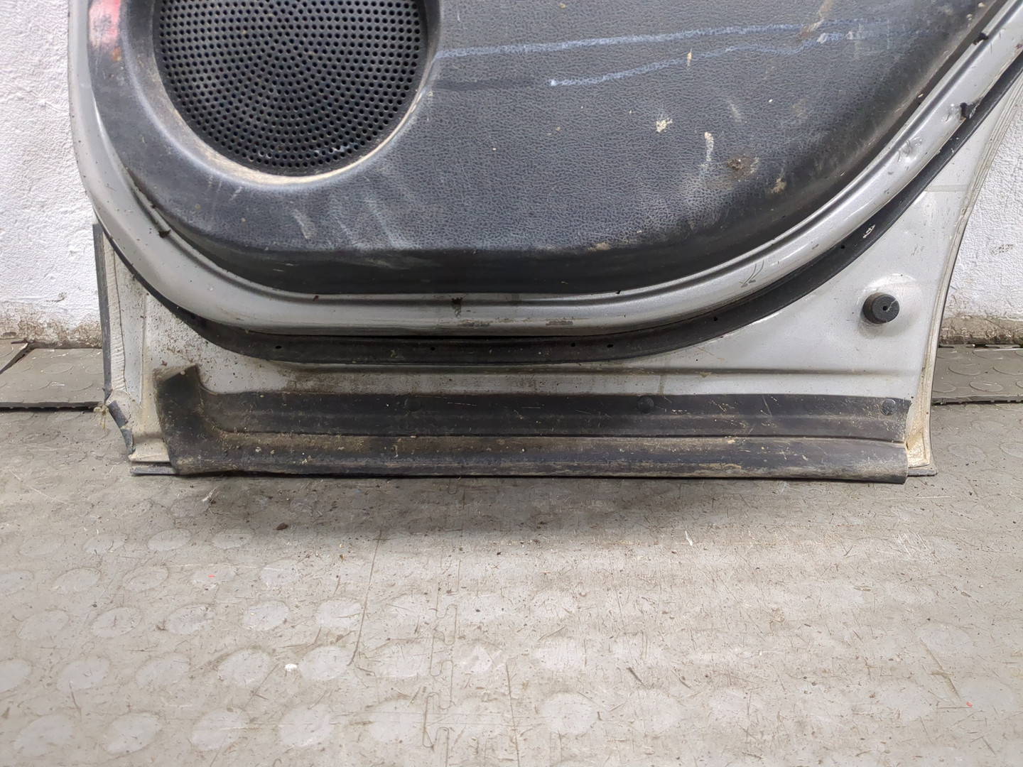 Дверь задняя правая