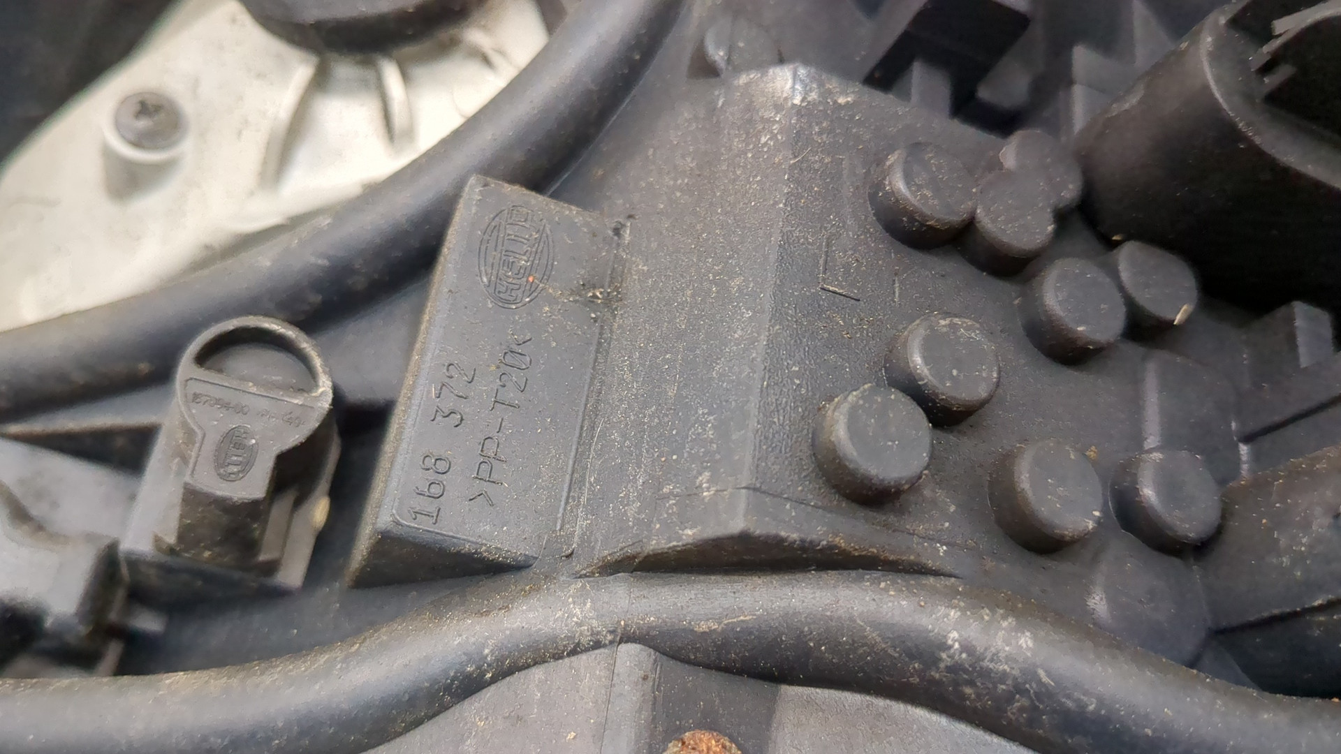 Фонарь задний левый