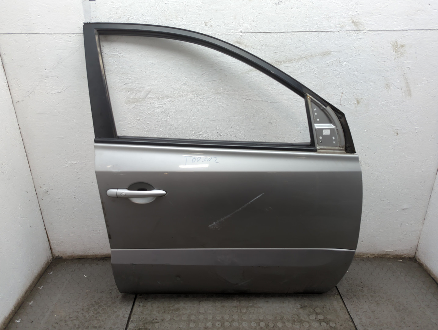 Дверь передняя правая