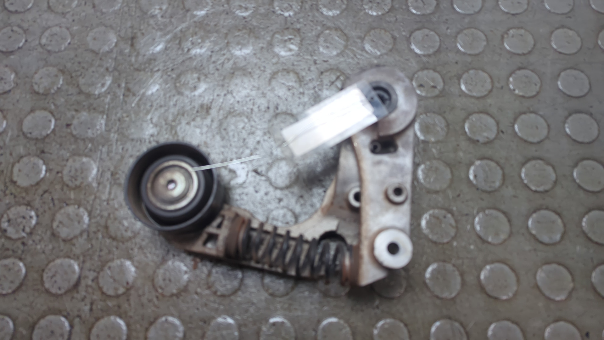 Натяжитель ремня