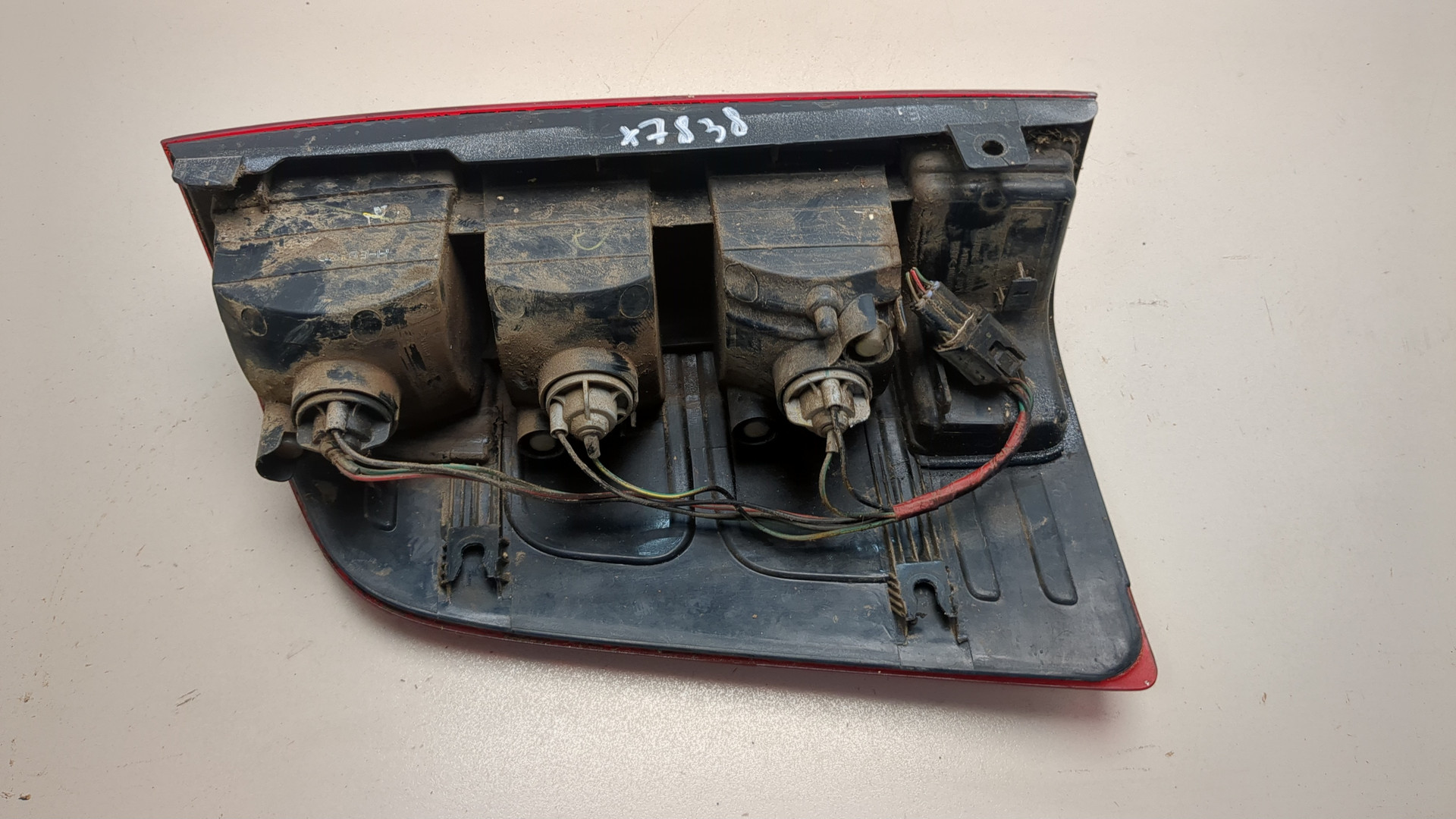 Фонарь задний правый