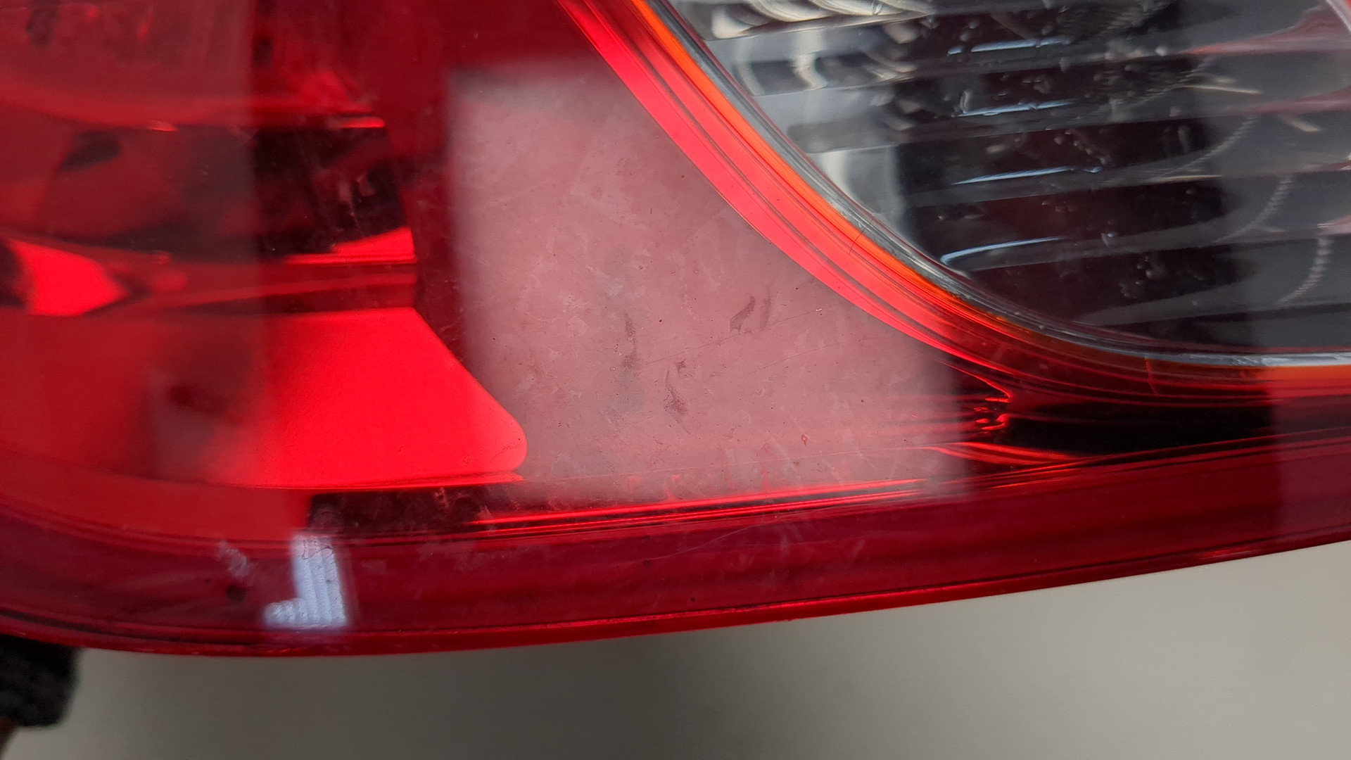 Фонарь задний левый