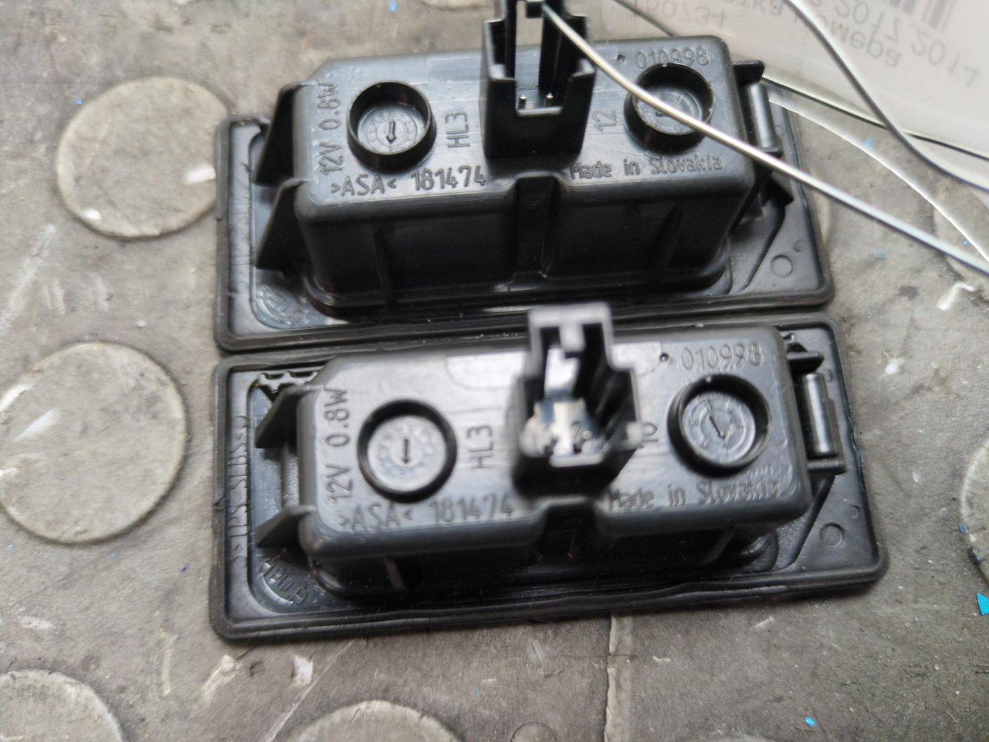 Фонарь подсветки номера