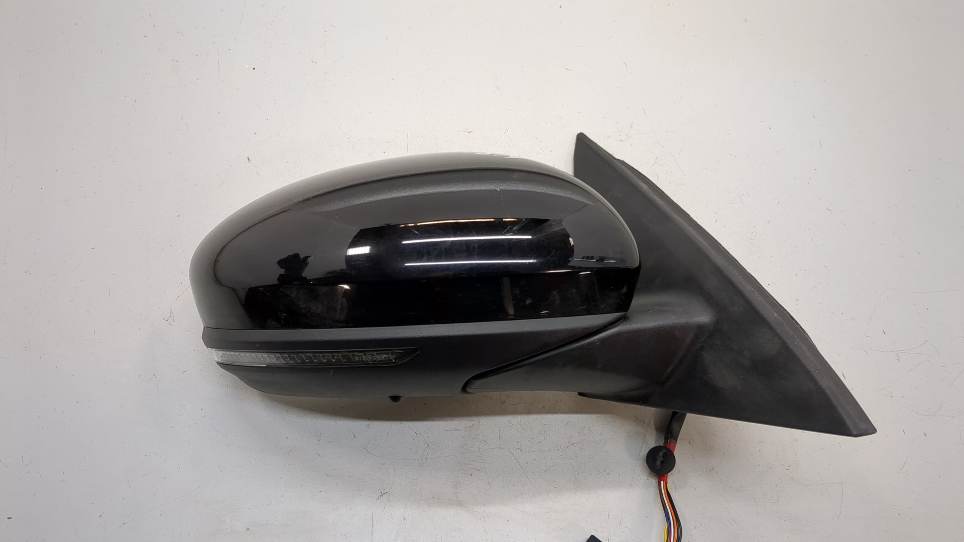 Зеркало правое электрическое
