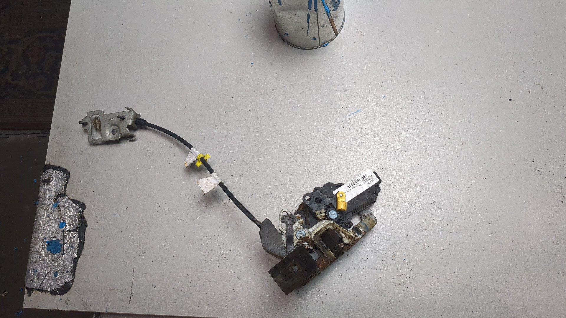 Замок двери задней левой