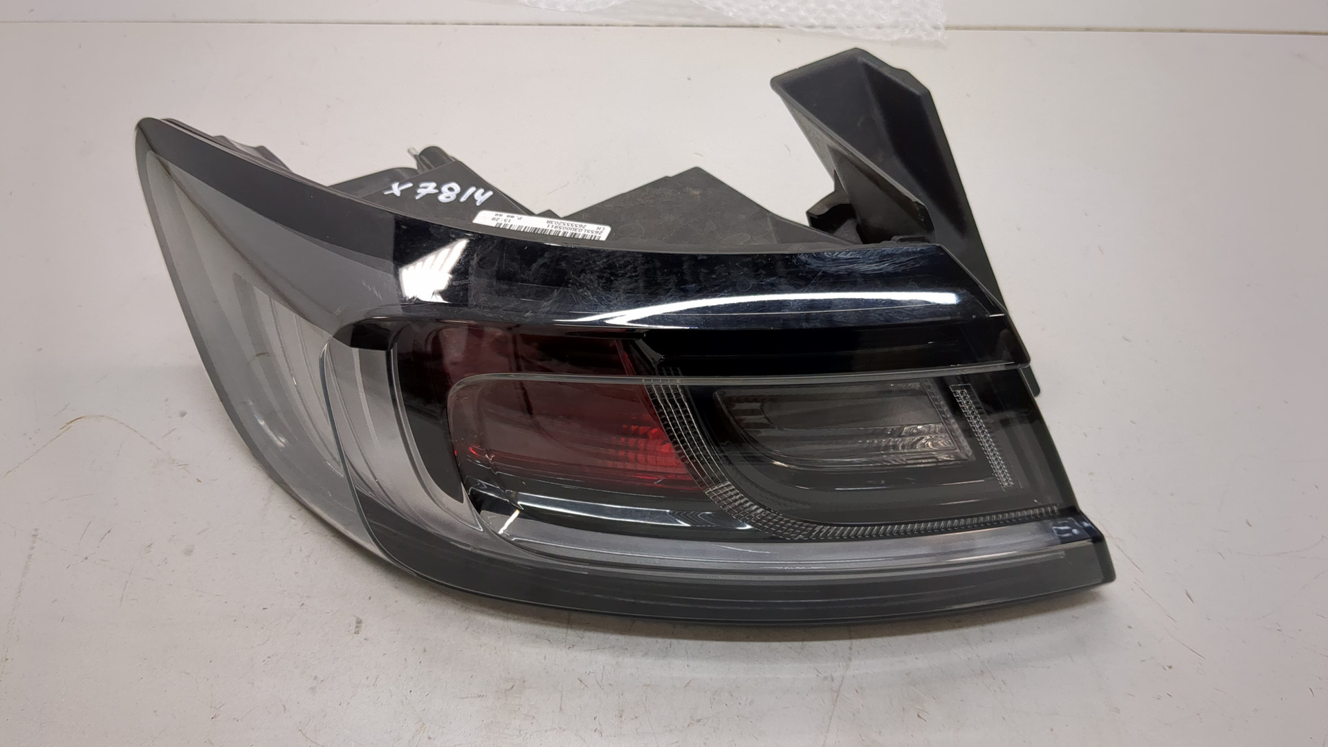 Фонарь задний левый