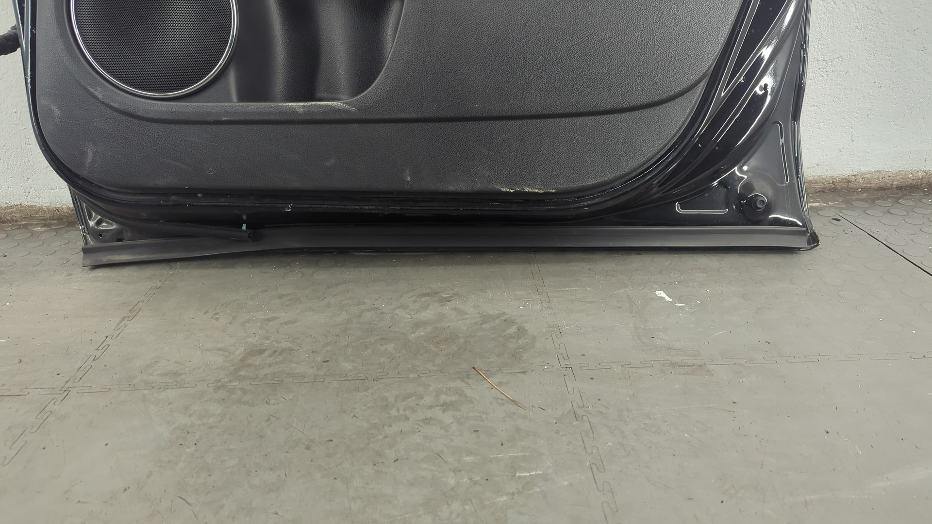 Дверь передняя правая