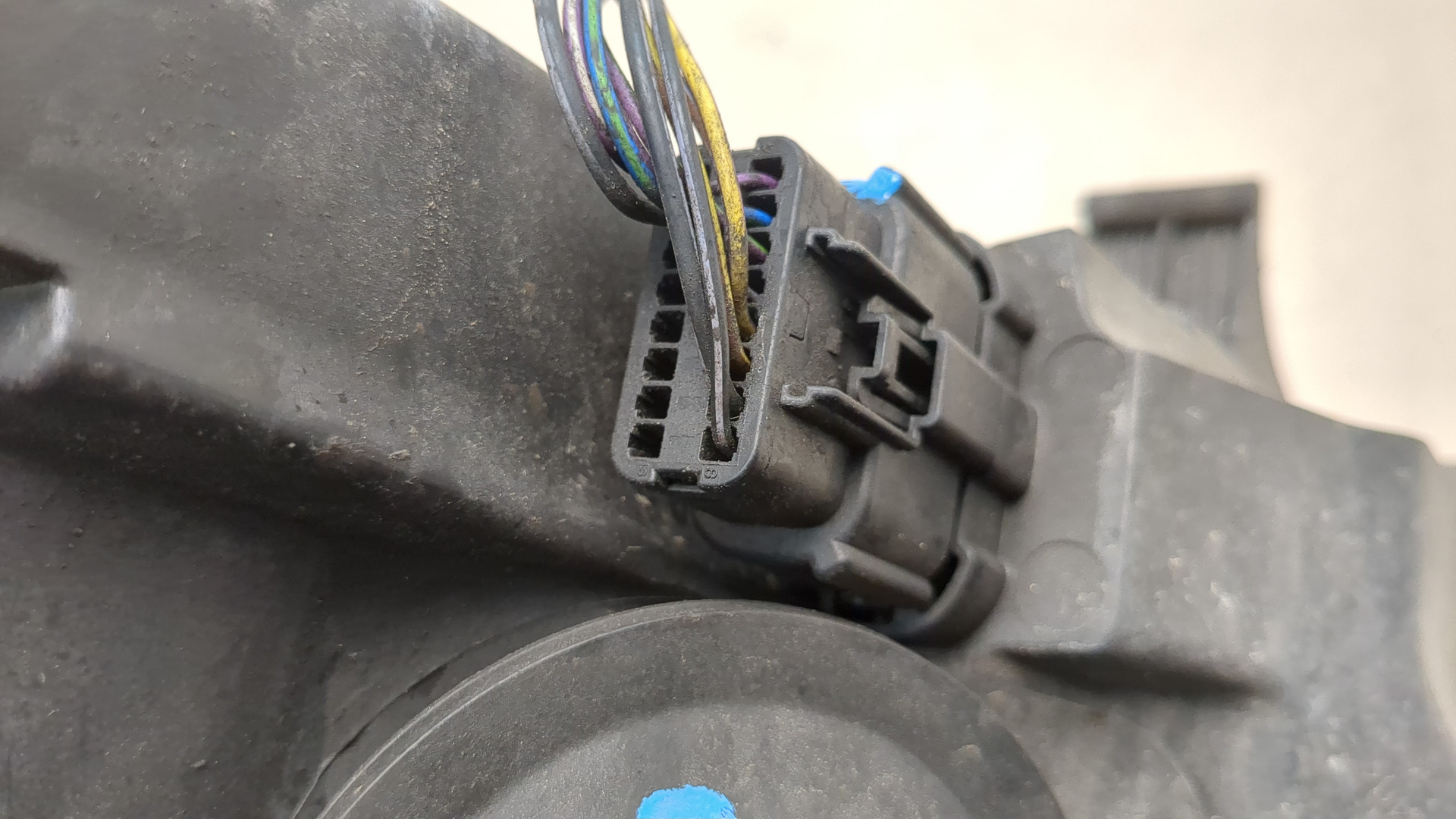 Фара правая