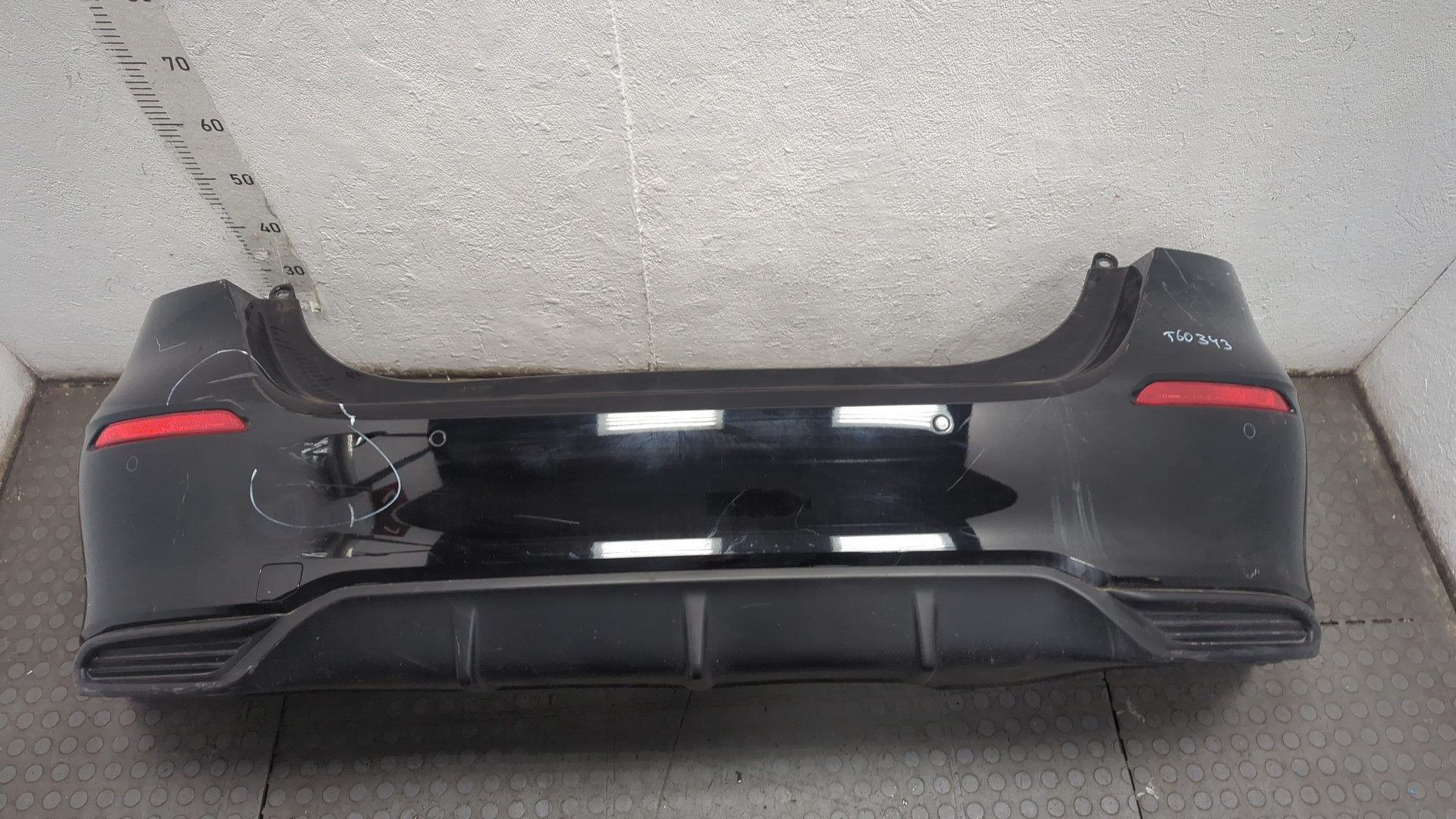 Бампер задний