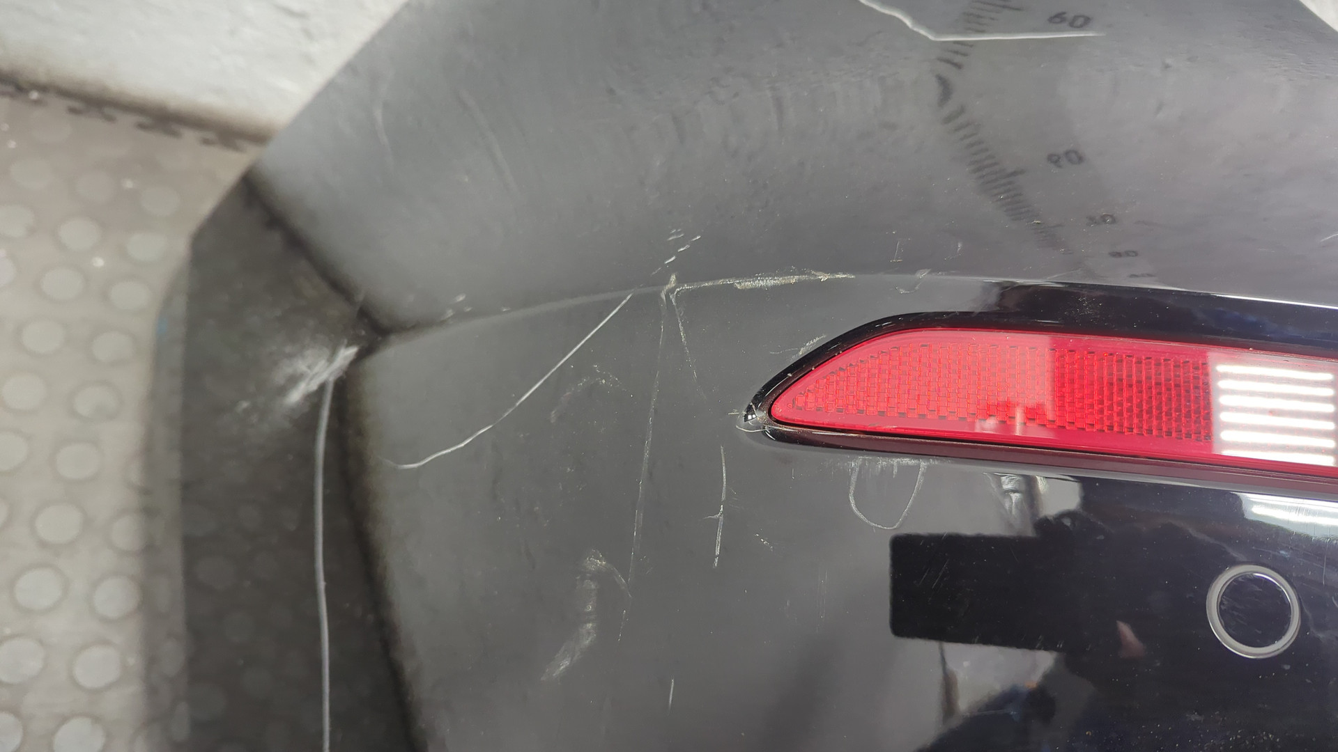 Бампер задний