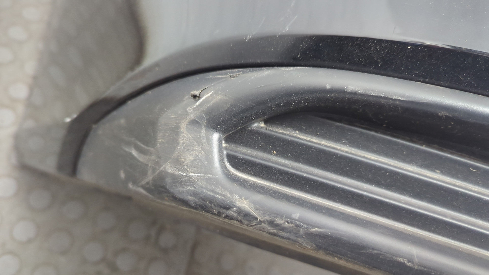 Бампер задний