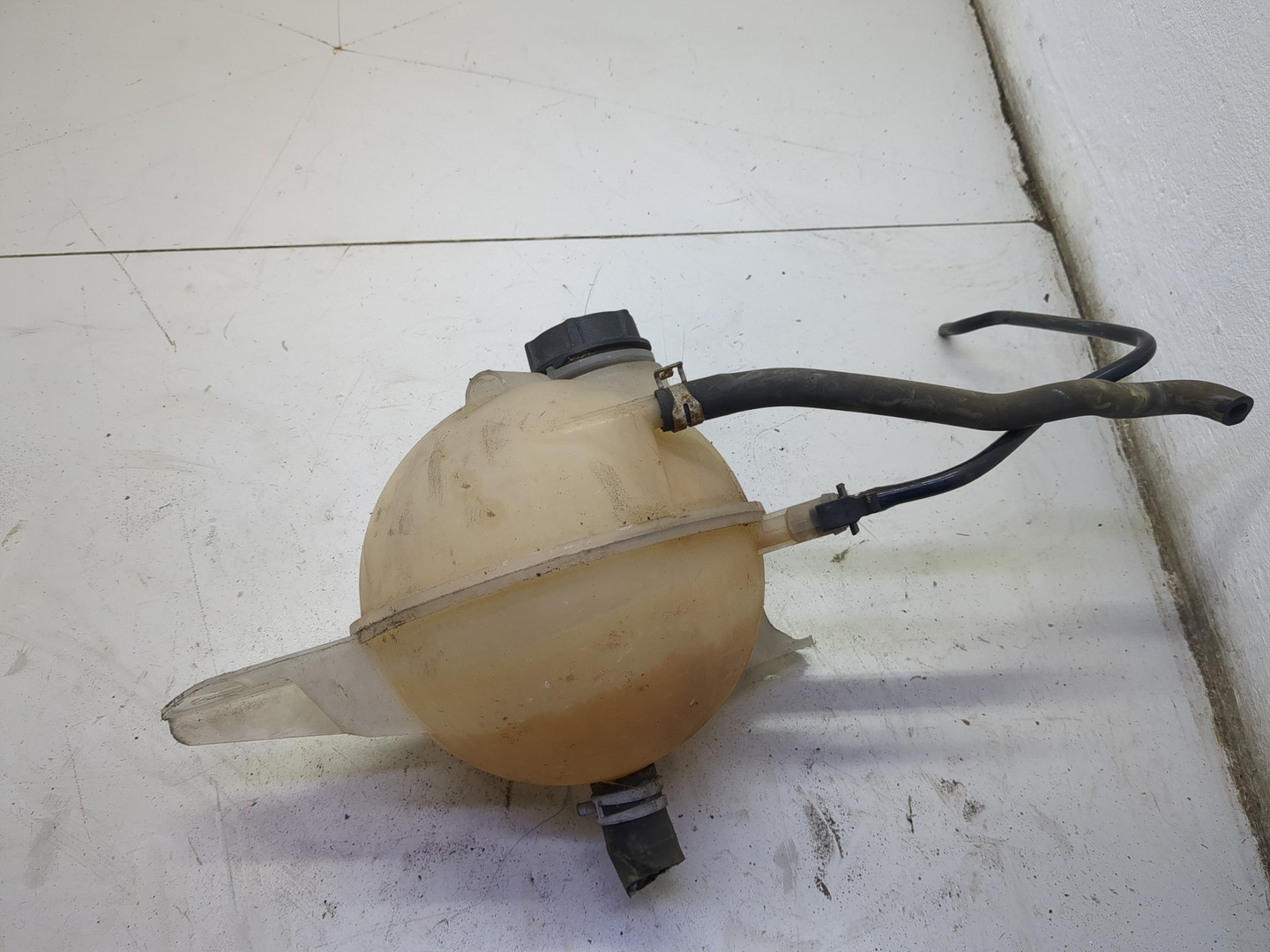 Бачок расширительный