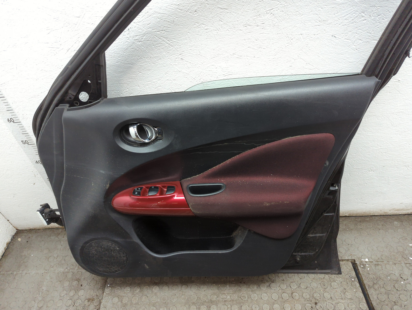 Дверь передняя правая