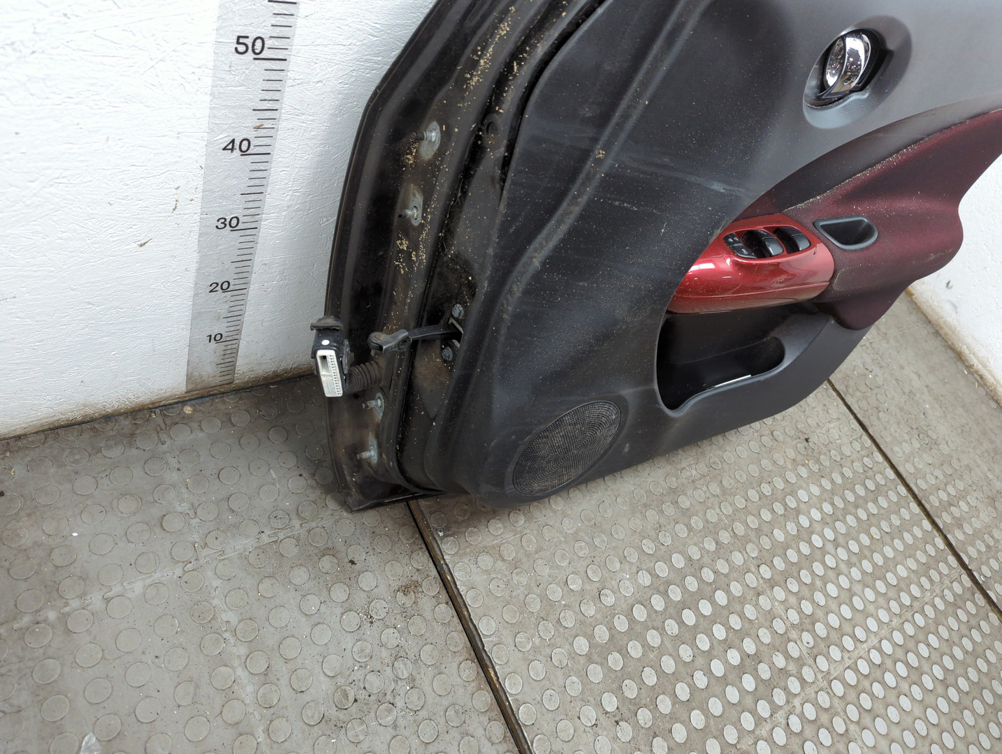 Дверь передняя правая