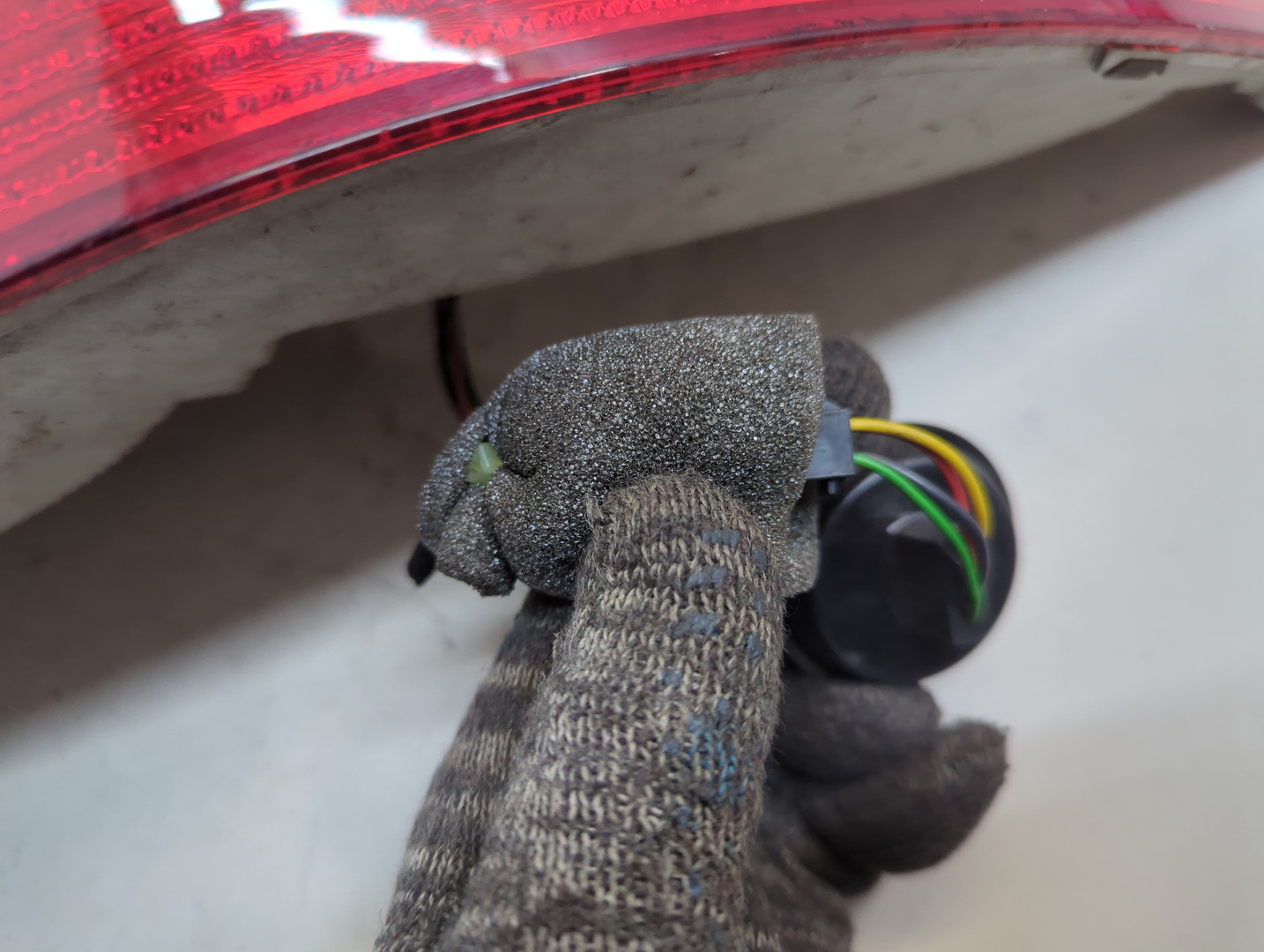 Фонарь задний правый