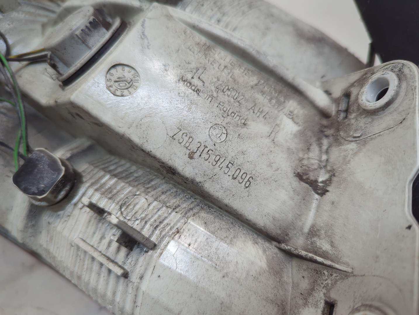 Фонарь задний правый