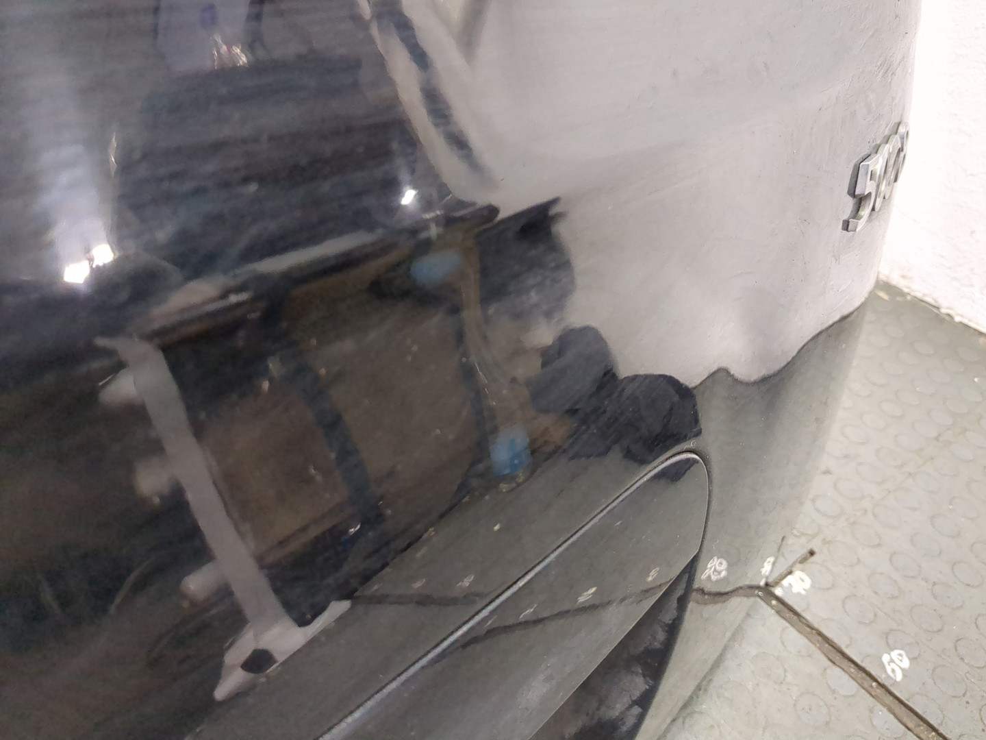 Дверь багажника