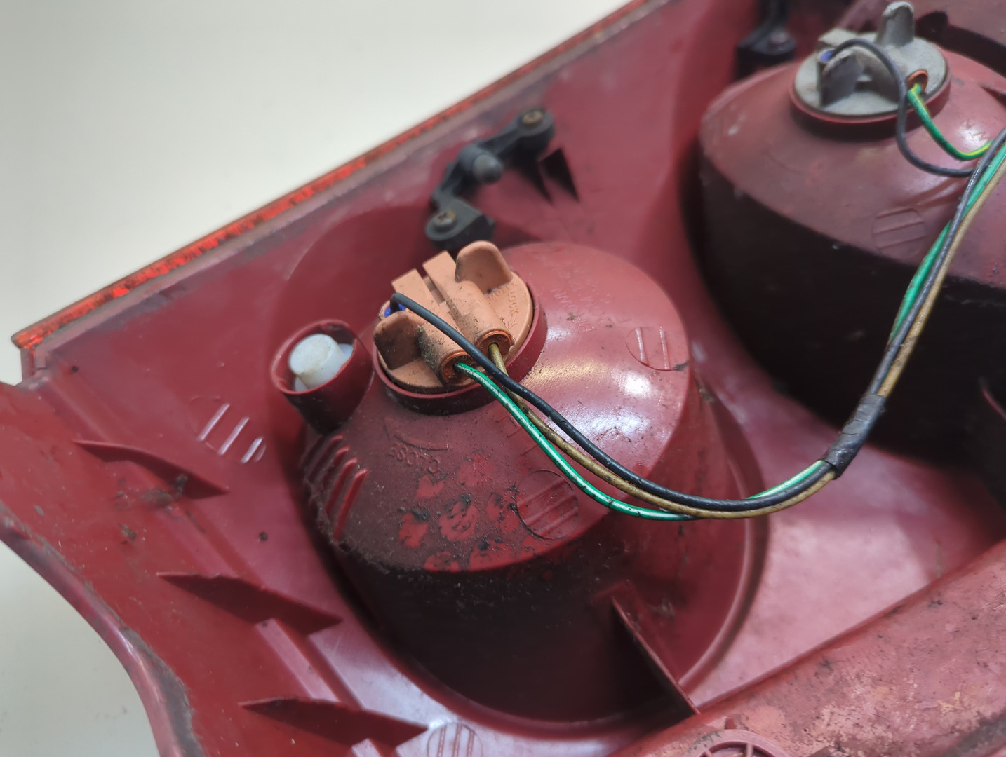 Фонарь задний левый